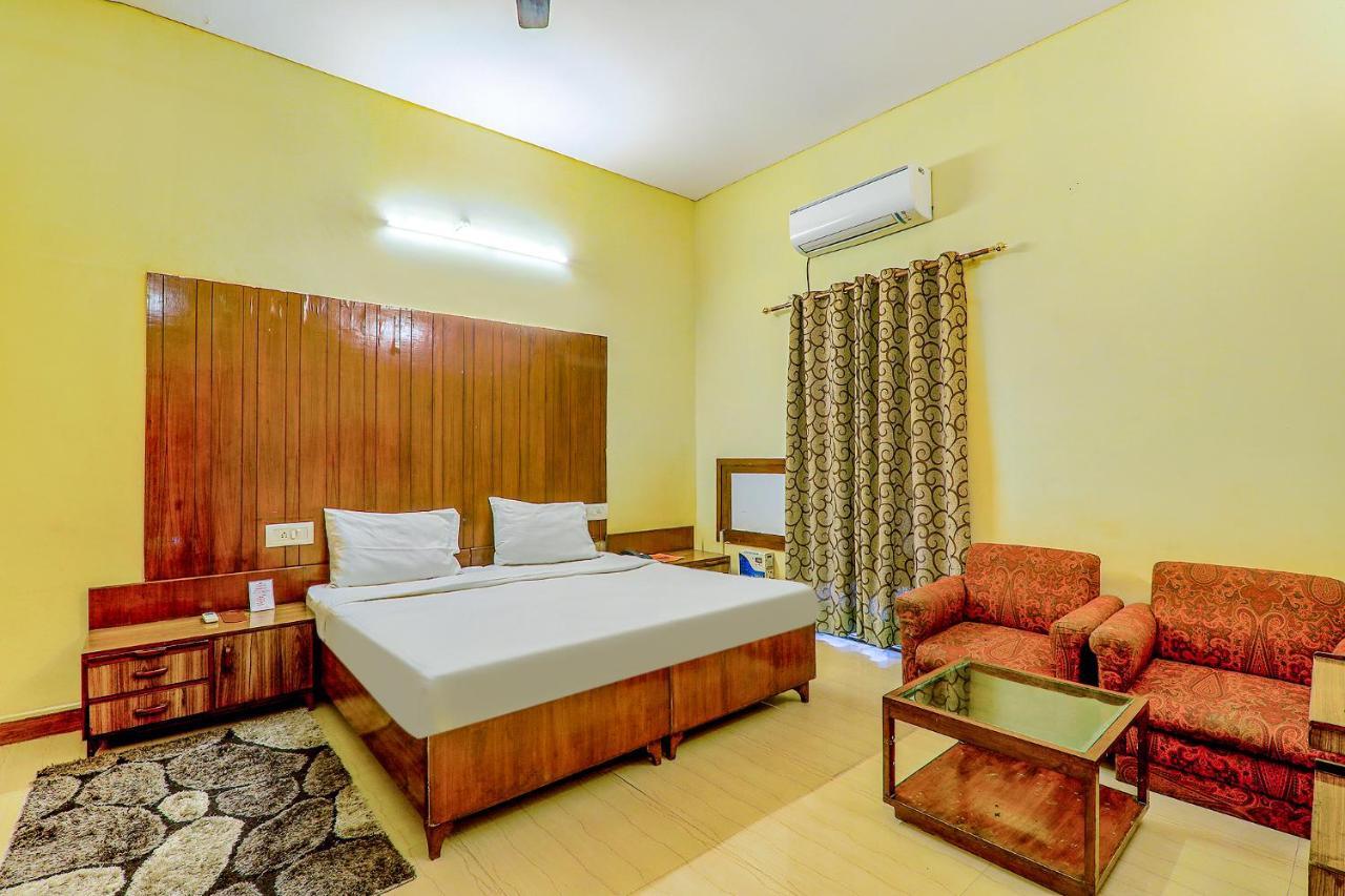 Hotel Executive Hasanganj Luaran gambar