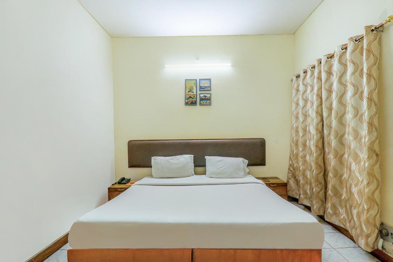Hotel Executive Hasanganj Luaran gambar